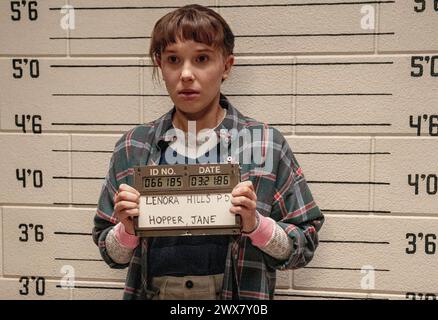 Stranger Things TV Series (2016-) USA anno: 2022 / stagione 4 creazione: Matt Duffer, Ross Duffer Millie Bobby Brown Foto Stock