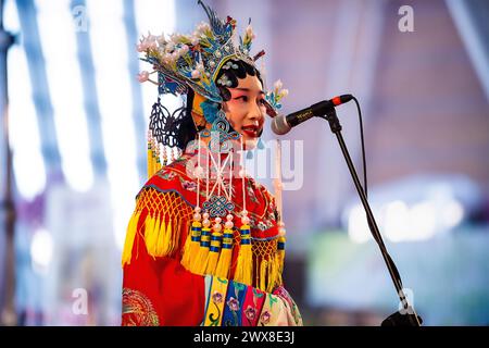 Italy Piedmont Turin Festival dell'oriente 2024 Beijing Opera costume Foto Stock