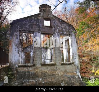 Le rovine Carbide-Wilson nel parco Gatineau. Foto Stock