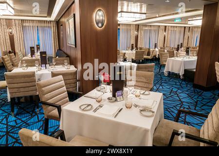 Miami Florida, PortMiami Porto di Miami, a bordo interno, nave Norwegian Joy Cruise Line, Caraibi per 7 giorni, Cagney's Steakhouse, sala da pranzo, sedie da Foto Stock