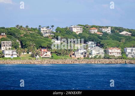 Port Roatan Honduras, isole Coxen Hole Bay, West Bay, Keyhole Bay, Flowers Bay, Norwegian Joy Cruise Line, itinerario di 7 giorni nel Mar dei Caraibi, hotel per vacanze Foto Stock