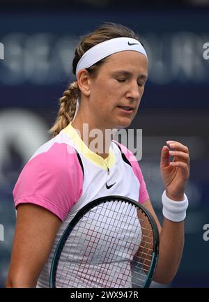 MIAMI GARDENS FL - MARZO 28: Victoria Azarenka vs Elena Rybakina durante i quarti di finale femminile al Miami Open all'Hard Rock Stadium il 28 marzo 2024 a Miami Gardens, Florida.mpi04/MediaPunch Credit: MediaPunch Inc/Alamy Live News Foto Stock