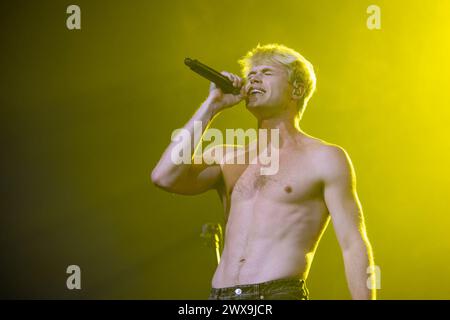 Madison, Stati Uniti. 27 marzo 2024. Singer Conor Burns al Sylvee il 27 marzo 2024, a Madison, Wisconsin (foto di Daniel DeSlover/Sipa USA) crediti: SIPA USA/Alamy Live News Foto Stock