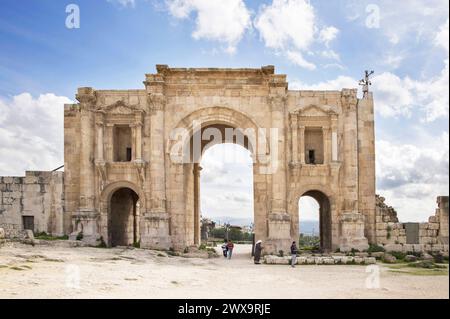 gli adriani sono l'ingresso alle rovine greco-romane di jerash in giordania Foto Stock