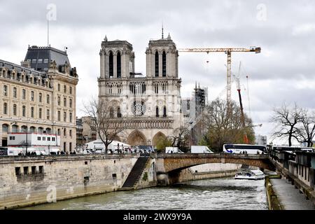 Sede di lavoro di Notre Dame a Parigi, Francia Foto Stock