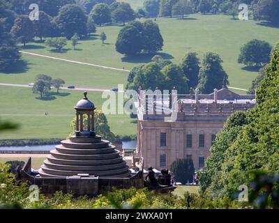 Bakewell Derbyshire Regno Unito giugno 2023. Casa di campagna di Chatsworth nella campagna del Derbyshire Foto Stock