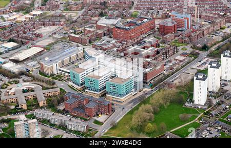 Una fotografia aerea del St James's University Hospital, Leeds, West Yorkshire, Inghilterra settentrionale Foto Stock