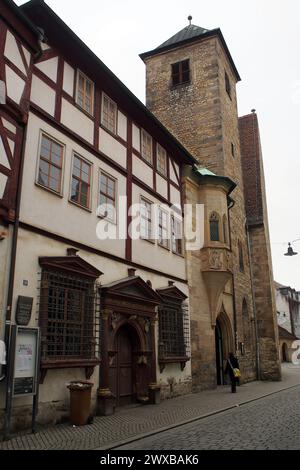 Cappella della Trinità e Chiesa di San Michele, Michaeliskirche, nel centro storico della città, Erfurt, Germania Foto Stock