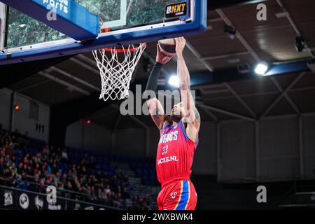 Den Bosch, Paesi Bassi. 29 marzo 2024. DEN BOSCH, PAESI BASSI - MARZO 29: Jito Kok di Heroes Den Bosch durante la partita di BNXT League tra Heroes Den Bosch e HUBO LIMBURG UNITED al Maaspoort il 29 marzo 2024 a Den Bosch, Paesi Bassi. (Foto di Gabriel Calvino Alonso/Orange Pictures) credito: Orange Pics BV/Alamy Live News Foto Stock