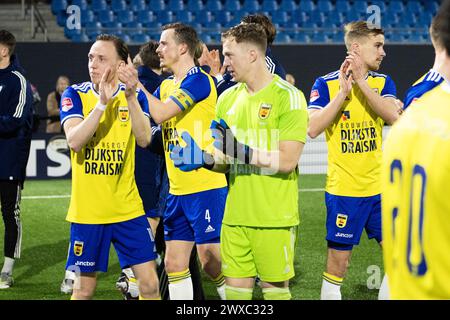 Eindhoven, Paesi Bassi. 29 marzo 2024. EINDHOVEN, 29-03-2024, Jan Louwers Stadium, Keukenkampioendivisie, stagione olandese 2023/2024. FC Eindhoven - SC Cambuur. Giocatori Cambuur festeggiano la vittoria (0-3) credito: Pro Shots/Alamy Live News Foto Stock