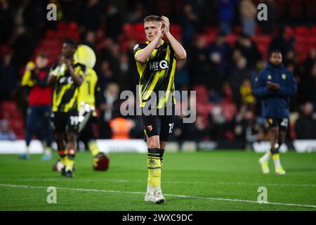 WATFORD, Regno Unito - 29 marzo 2024: Mattie Pollock di Watford applaude i tifosi dopo la partita del campionato EFL tra Watford FC e Leeds United a Vicarage Road (credito: Craig Mercer/ Alamy Live News) Foto Stock