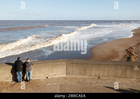 La vista lungo la costa del Lincolnshire dall'Osservatorio del Mare del Nord a Chapel Saint Leonards guardando verso Skegness. Foto Stock