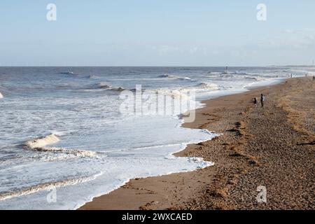 La vista lungo la costa del Lincolnshire dall'Osservatorio del Mare del Nord a Chapel Saint Leonards guardando verso Skegness. Foto Stock