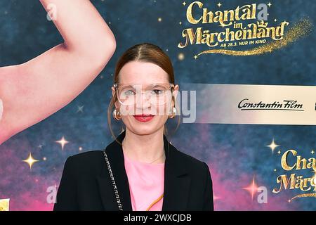 Anteprima von CHANTAL IM MÄRCHENLAND Karoline Herfurth Ankunft zur Premiere von CHANTAL IM MÄRCHENLAND im Kino ZooPalast a Berlino, AM 27.03.2024 *** prima di CHANTAL IM MÄRCHENLAND Karoline Herfurth arrivo alla prima di CHANTAL IM MÄRCHENLAND al cinema ZooPalast di Berlino, su 27 03 2024 Photopress Mueller Foto Stock