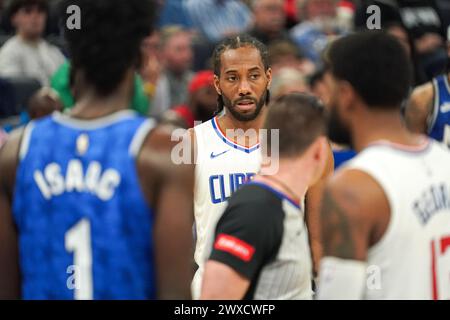 Orlando, Florida, Stati Uniti, 29 marzo 2024, l'attaccante dei Los Angeles Clippers Kawhi Leonard n. 2 al Kia Center. (Foto: Marty Jean-Louis/Alamy Live News Foto Stock