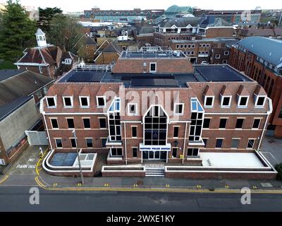 🚓 nuova stazione di polizia per Watford (vista aerea) 👮 338 nuovi ufficiali nell'Hertfordshire, più che mai, superando l'obiettivo di sollevamento originale. Foto Stock