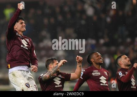 Torino, Italia. 30 marzo 2024. Raoul Bellanova di Torino festeggia il termine della partita di calcio di serie A tra Torino e Monza allo Stadio Olimpico grande Torino di Torino - sabato 30 marzo 2024. Sport - calcio . (Foto di Alberto Gandolfo/LaPresse) credito: LaPresse/Alamy Live News Foto Stock