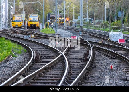 I lavori di costruzione dei binari ferroviari urbani, le linee SSB sono interrotti, i binari sono in fase di rinnovo, Stoccarda, Baden-Wuerttemberg, Germania Foto Stock