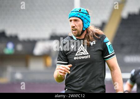 Swansea, Galles. 30 marzo 2024. Justin Tipuric of Ospreys durante la partita del 13° round del United Rugby Championship (URC) tra Ospreys ed Emirates Lions al Swansea.com Stadium di Swansea, Galles, Regno Unito, il 30 marzo 2024. Crediti: Duncan Thomas/Majestic Media. Foto Stock