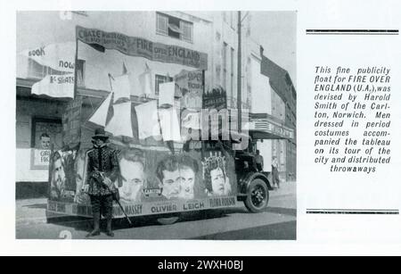 Publicity Float on Coal Truck per LAURENCE OLIVIER VIVIEN LEIGH FLORA ROBSON LESLIE BANKS e RAYMOND MASSEY in FIAMME SULL'INGHILTERRA 1937 regista WILLIAM K. HOWARD romanzo A.E.W. Mason musica Richard Addinsell produttori Erich Pommer e Alexander Korda London Film Productions / United Artists Foto Stock