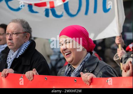 Hyati alla giornata internazionale contro il razzismo e la discriminazione del 21 marzo Comite ad Amsterdam Paesi Bassi 23-3-2024 (5)Khadija Hyati at T Foto Stock