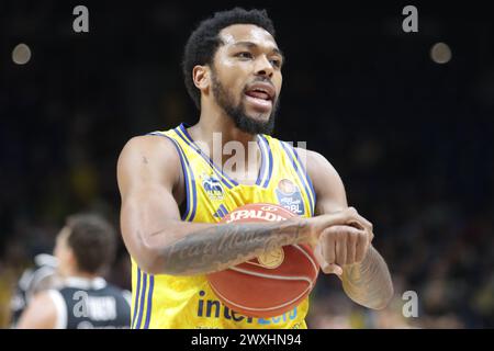 Berlino, Germania, 31, marzo 2024. Sterling Brown durante la partita tra Alba Berlin e Hamburg Towers. Crediti: Fabideciria/Alamy Live News Foto Stock