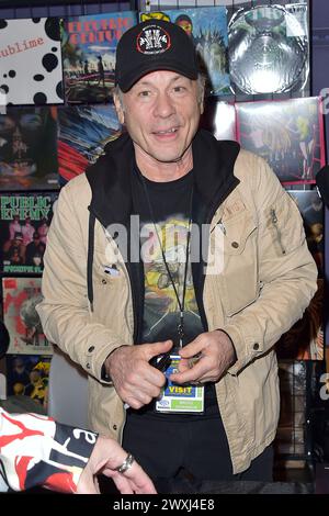 Bruce Dickinson von Iron Maiden auf der WonderCon 2024 m dal centro convegni di Anaheim. Anaheim, 30.03.2024 anni Foto Stock