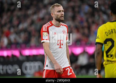 MONACO, Germania. , . 27 Konrad LAIMER durante la partita di calcio della Bundesliga tra il Bayern Muenchen e il Borussia Dortmund, BVB, all'Allianz Arena di Monaco il 30. Marzo 2024, Germania. DFL, Fussball, 0:2 (foto e copyright @ Jerry ANDRE/ATP Images) (ANDRE Jerry/ATP/SPP) credito: SPP Sport Press Photo. /Alamy Live News Foto Stock