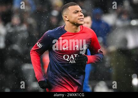 Marsiglia, Francia, Francia. 31 marzo 2024. Kylian MBAPPE del PSG durante la partita di Ligue 1 tra Olympique de Marseille (OM) e Paris Saint-Germain (PSG) all'Orange Velodrome Stadium il 31 marzo 2024 a Marsiglia, Francia. (Credit Image: © Matthieu Mirville/ZUMA Press Wire) SOLO PER USO EDITORIALE! Non per USO commerciale! Crediti: ZUMA Press, Inc./Alamy Live News Foto Stock