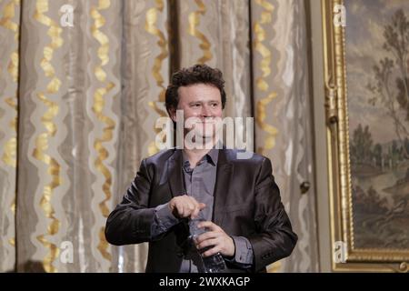 Parigi, Francia. 30 aprile 2015. Sylvain Luc si esibisce sul palco durante la quarta giornata Internazionale del Jazz a Parigi, in Francia Foto Stock