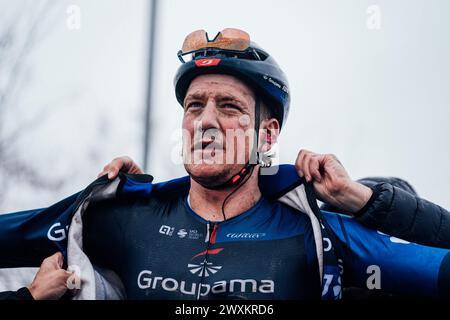 Oudenaarde, Belgio. 1 aprile 2024. Foto di Zac Williams/SWpix.com - 31/03/2024 - Ciclismo - 2024 Ronde Van Vlaanderen - Stefan Kung, Groupama FDJ. Crediti: SWpix/Alamy Live News Foto Stock