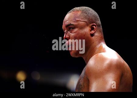 Fabio Wardley in azione contro Frazer Clarke (non nella foto) durante il loro incontro pesante all'O2 di Londra. Data foto: Domenica 31 marzo 2024. Guarda la storia di PA BOXING London. Il credito fotografico dovrebbe essere: John Walton/PA Wire. RESTRIZIONI: Utilizzo soggetto a restrizioni. Solo per uso editoriale, nessun uso commerciale senza il previo consenso del titolare dei diritti. Foto Stock