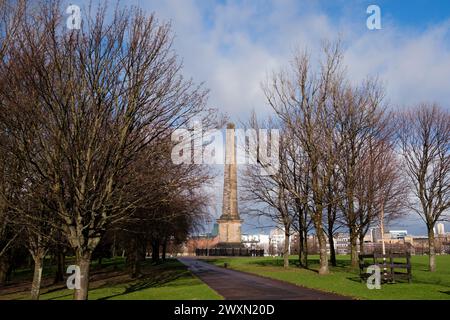 Glasgow Scozia: 12 febbraio 2024: Nelson Monument cielo blu giorno di sole Foto Stock