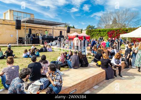 Sevilla es Pop Music Festival sul terreno del Museo andaluso di Arte Contemporanea (ex Monastero di Santa Maria de las Cuevas), Siviglia, Spagna Foto Stock