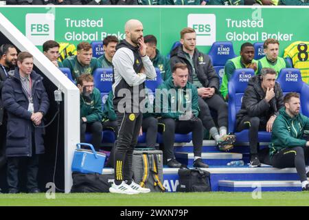 Leicester lunedì 1 aprile 2024. Il manager del Leicester City Enzo Maresca durante la prima metà della partita del Campionato Sky Bet tra Leicester City e Norwich City al King Power Stadium di Leicester lunedì 1 aprile 2024. (Foto: John Cripps | mi News) crediti: MI News & Sport /Alamy Live News Foto Stock