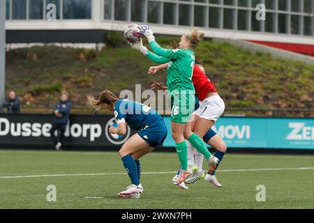 WIJDEWORMER, PAESI BASSI - MARZO 31: Durante l'incontro olandese Azerion Women's Eredivisie tra AZ Alkmaar e PSV all'AFAS Trainingscomplex il 3 marzo Foto Stock