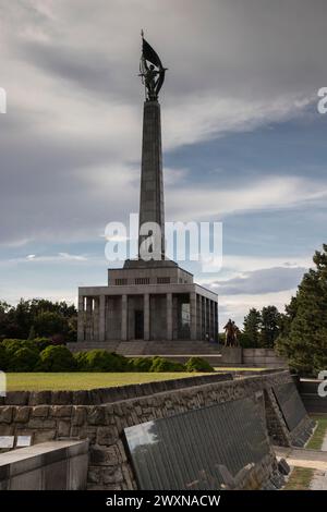 Il Memoriale della guerra di Slavin a Bratislava, Slovacchia, in onore dei soldati caduti Foto Stock