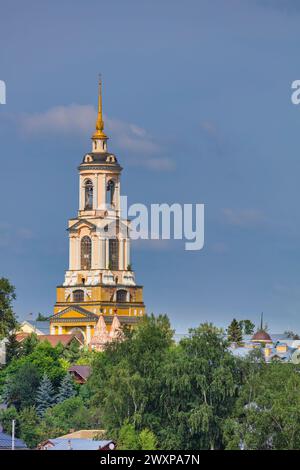 Campanile della deposizione del monastero delle Robe, 1819, Suzdal, regione di Vladimir, Russia Foto Stock