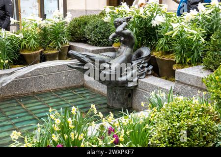 Rockefeller Center Channel Garden a Easter, 2024, New York, USA Foto Stock