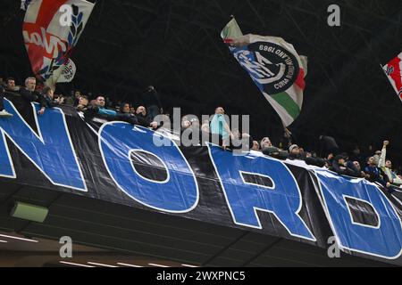 Milano, Italia. 1 aprile 2024. Tifosi dell'FC Inter durante la partita di serie A italiana tra Inter FC Internazionale e Empoli FC su 1 di Avril 2024 allo stadio Giuseppe Meazza San Siro Siro di Milano. Foto Tiziano Ballabio credito: Tiziano Ballabio/Alamy Live News Foto Stock