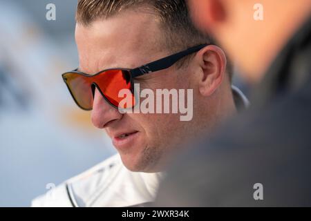 Richmond, Virginia, Stati Uniti. 30 marzo 2024. Il driver NASCAR Xfinity Series, AJ ALLMENDINGER, si prepara alla Toyota Care 250 a Richmond, Virginia, USA. (Immagine di credito: © Logan T Arce Action Sports/ASP) SOLO PER USO EDITORIALE! Non per USO commerciale! Foto Stock