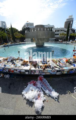 2024 marzo, Kikar Dizengoff, Tel-Aviv, Israele. Un memoriale per le vittime del massacro di Israele del 7 ottobre ad opera del terrorista di Hammas. Foto Stock