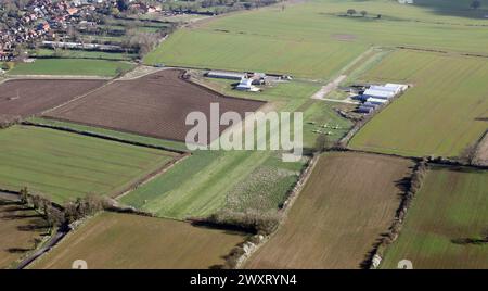 Vista aerea del campo d'aviazione di Bagby vicino a Thirsk, nel Nth Yorkshire. Si tratta di un'immagine full frame, NON viene ripresa selettivamente dall'altra immagine 2WXRYMW su Alamy Foto Stock