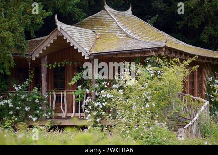 Wooden Silent Space-Jack Croft's Summerhouse presso Lowther Castle, Lake District National Park, Cumbria, Inghilterra, Regno Unito. Foto Stock