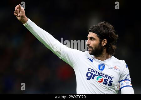 Milano, Italia. Aprile 2024. Sebastiano Luperto dell'Empoli FC gesti durante la partita di serie A tra FC Internazionale e Empoli FC. Crediti: Nicolò campo/Alamy Live News Foto Stock