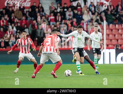 Gijón, Asturie, Spagna settentrionale- LaLiga HYPERMOTION, 2a divisione, giorno 33, Real Sporting de Gijón - RC Santander, sul campo di Molinón Foto Stock