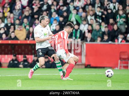 Gijón, Asturie, Spagna settentrionale- LaLiga HYPERMOTION, 2a divisione, giorno 33, Real Sporting de Gijón - RC Santander, sul campo di Molinón Foto Stock