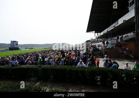 bei der großen Saisoneröffnung - Pferderennen auf der Rennbahn Hoppegarten. Berlino, 31.03.2024 Foto Stock