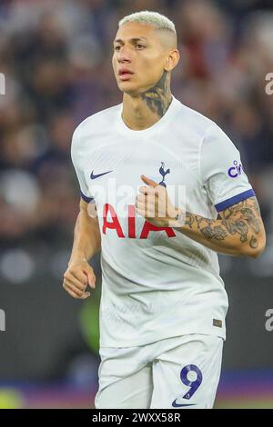 Londra, Regno Unito. 2 aprile 2024. Richarlison del Tottenham Hotspur durante la partita di Premier League West Ham United vs Tottenham Hotspur al London Stadium, Londra, Regno Unito, 2 aprile 2024 (foto di Gareth Evans/News Images) a Londra, Regno Unito il 4/2/2024. (Foto di Gareth Evans/News Images/Sipa USA) credito: SIPA USA/Alamy Live News Foto Stock