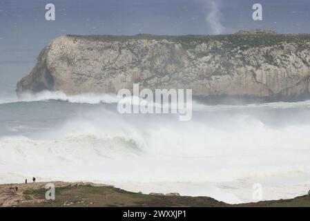 Marejada en el mar Cantábrico. Suances Foto Stock